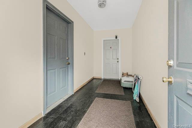 Yonkers, New York, 10703, United States, 5 Bedrooms Bedrooms, ,2 BathroomsBathrooms,Residential,For Sale,1993870