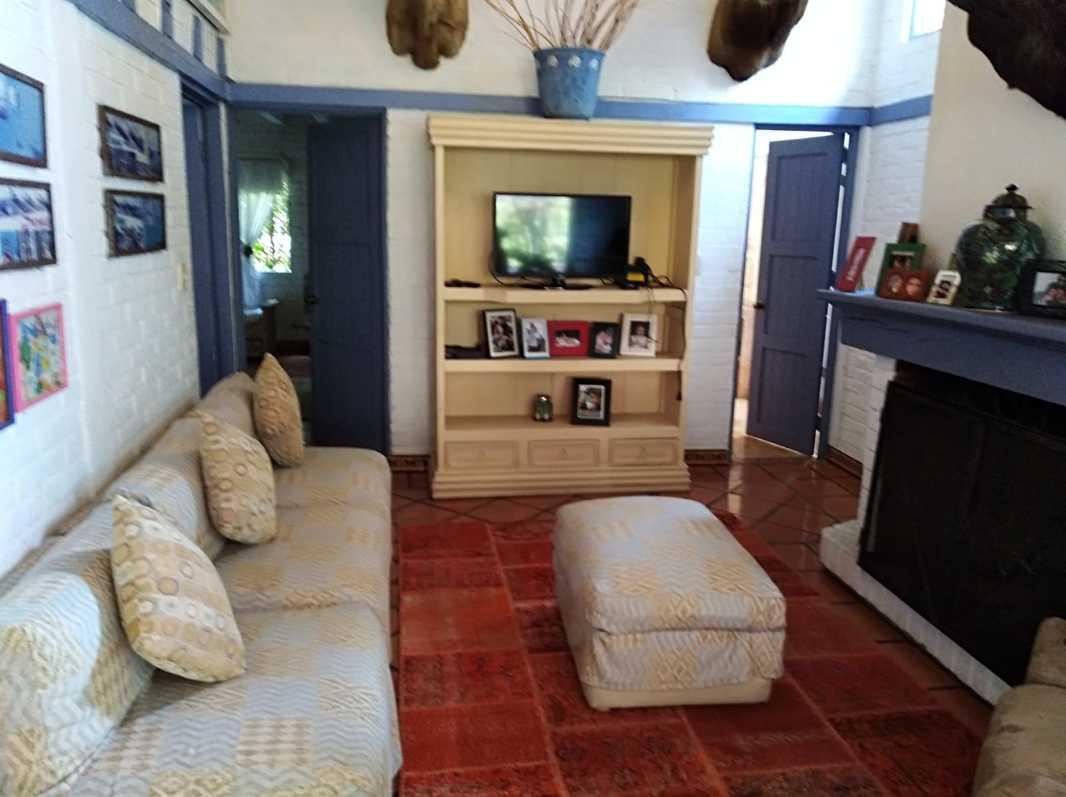 Valle de Bravo, Estado de México, 51200, Mexico, 6 Bedrooms Bedrooms, ,6 BathroomsBathrooms,Residential,For Sale,1721926