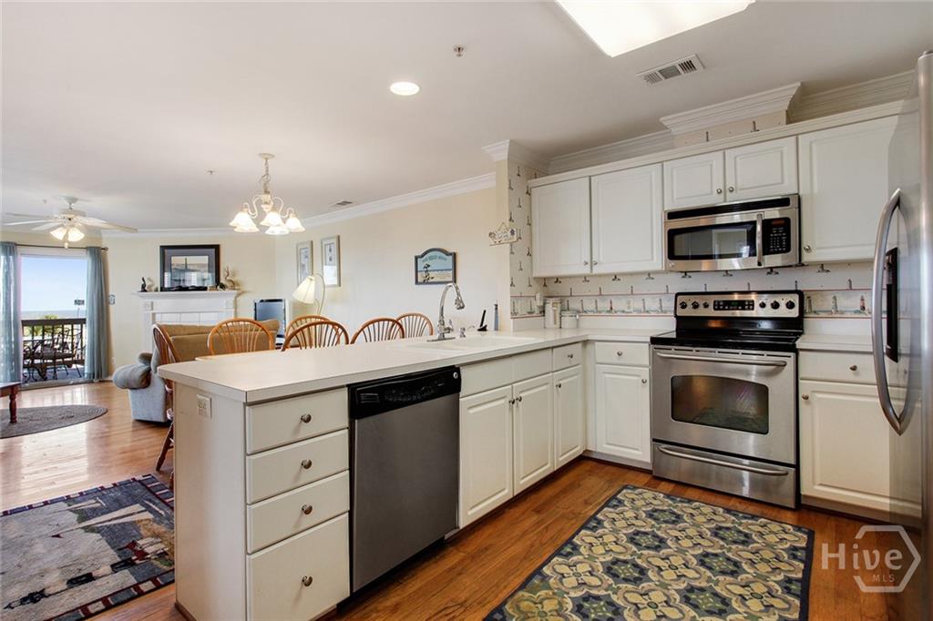 TYBEE ISLAND, Georgia, 31328, United States, 3 Bedrooms Bedrooms, ,2 BathroomsBathrooms,Residential,For Sale,1921644
