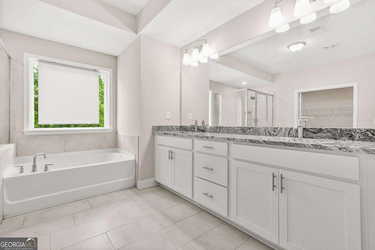Cumming, Georgia, 30041, United States, 5 Bedrooms Bedrooms, ,4 BathroomsBathrooms,Residential,For Sale,1868153
