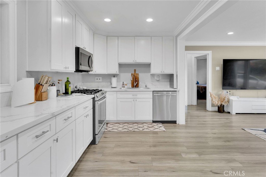Glendora, California, 91741, United States, 3 Bedrooms Bedrooms, ,1 BathroomBathrooms,Residential,For Sale,1920323
