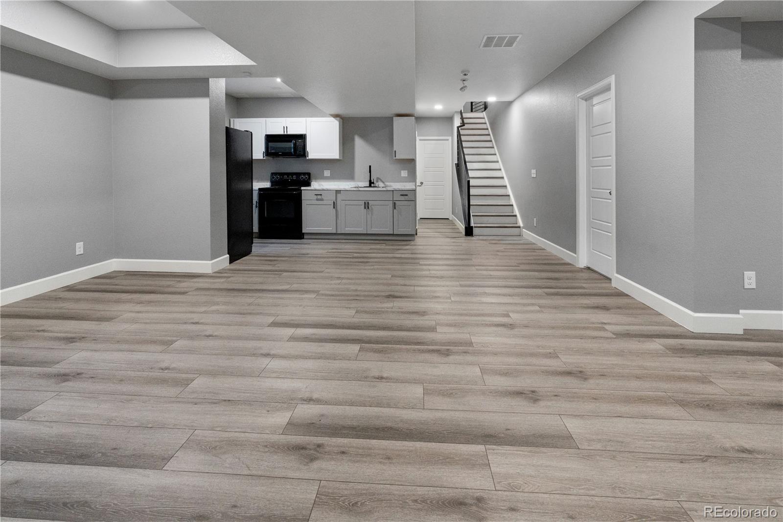 Brighton, Colorado, 80601, United States, 5 Bedrooms Bedrooms, ,4 BathroomsBathrooms,Residential,For Sale,2013778