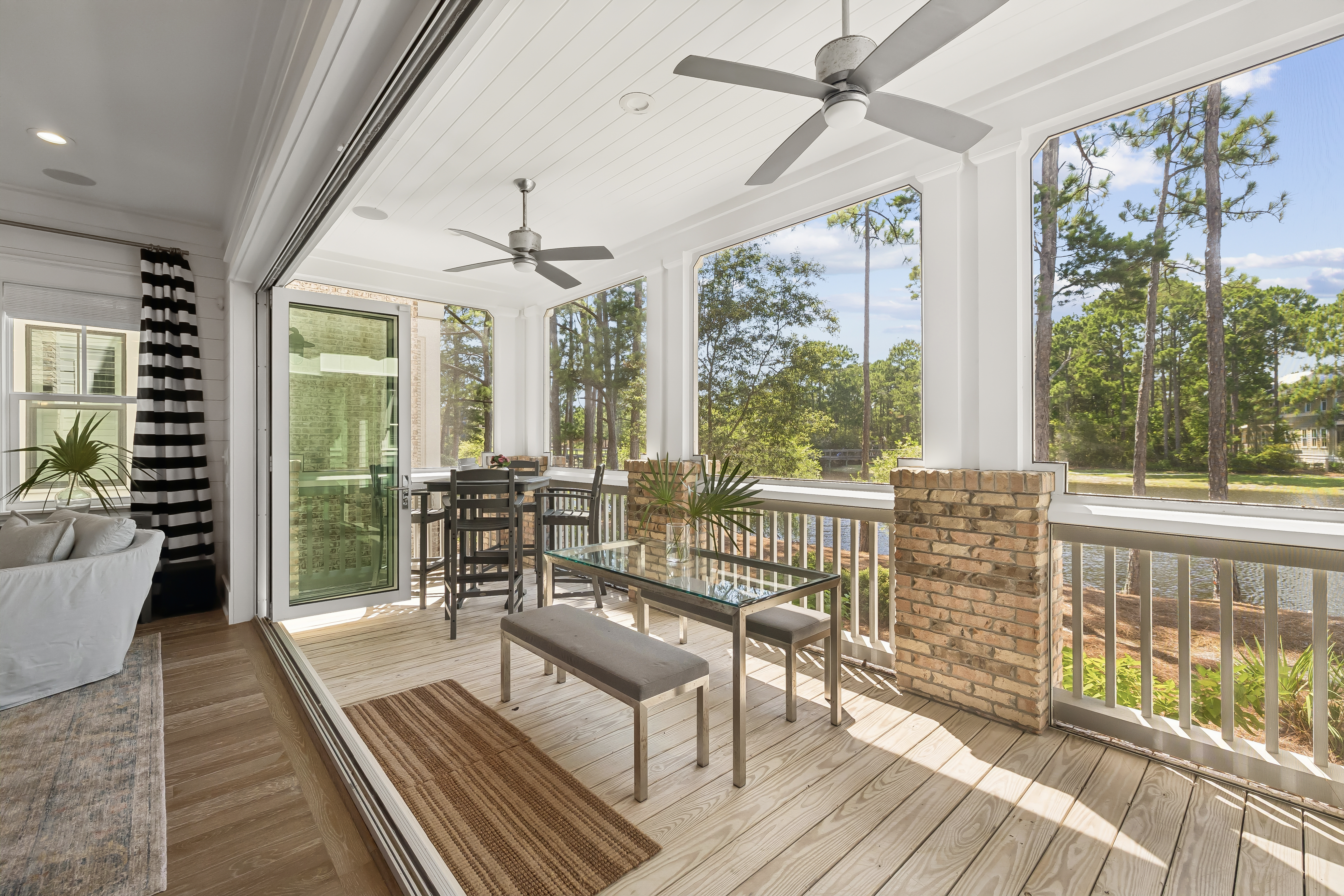  Custom-Built Lakefront Retreat in Gated 30A Community - 物件實景