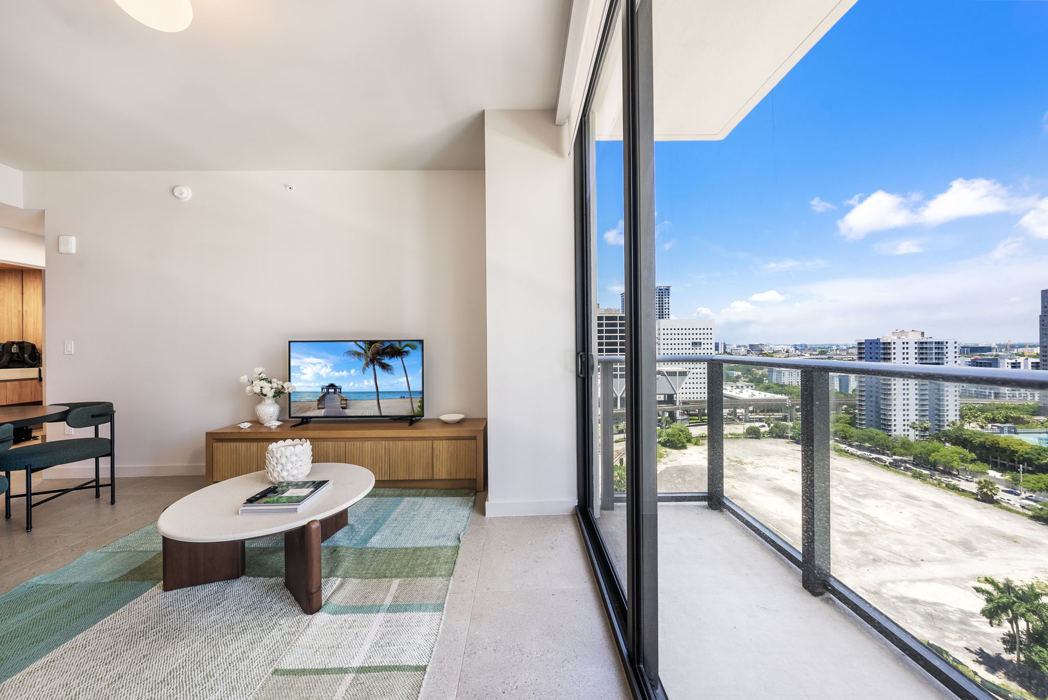  11 NE 6th Street, Miami, FL, 33132 - 物件實景