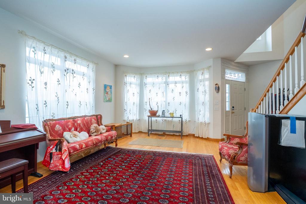 Plainsboro, New Jersey, 08536, United States, 4 Bedrooms Bedrooms, ,6 BathroomsBathrooms,Residential,For Sale,2008858