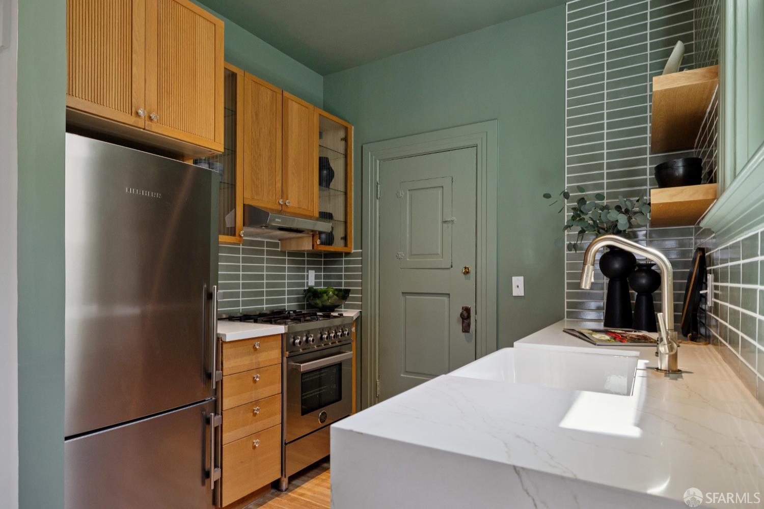 San Francisco, California, 94109, United States, 1 Bedroom Bedrooms, ,1 BathroomBathrooms,Residential,For Sale,1941812