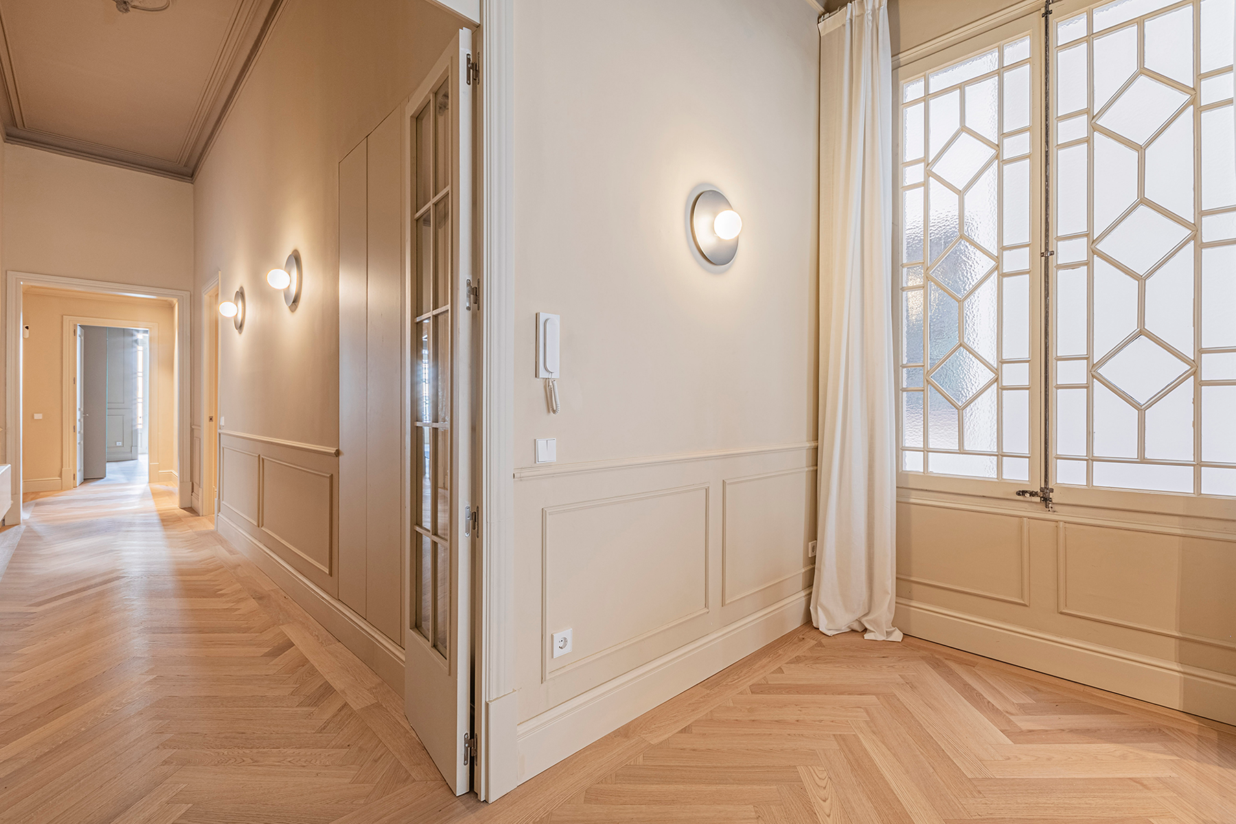  Extraordinary Modernist apartment with high ceilings - 物件實景