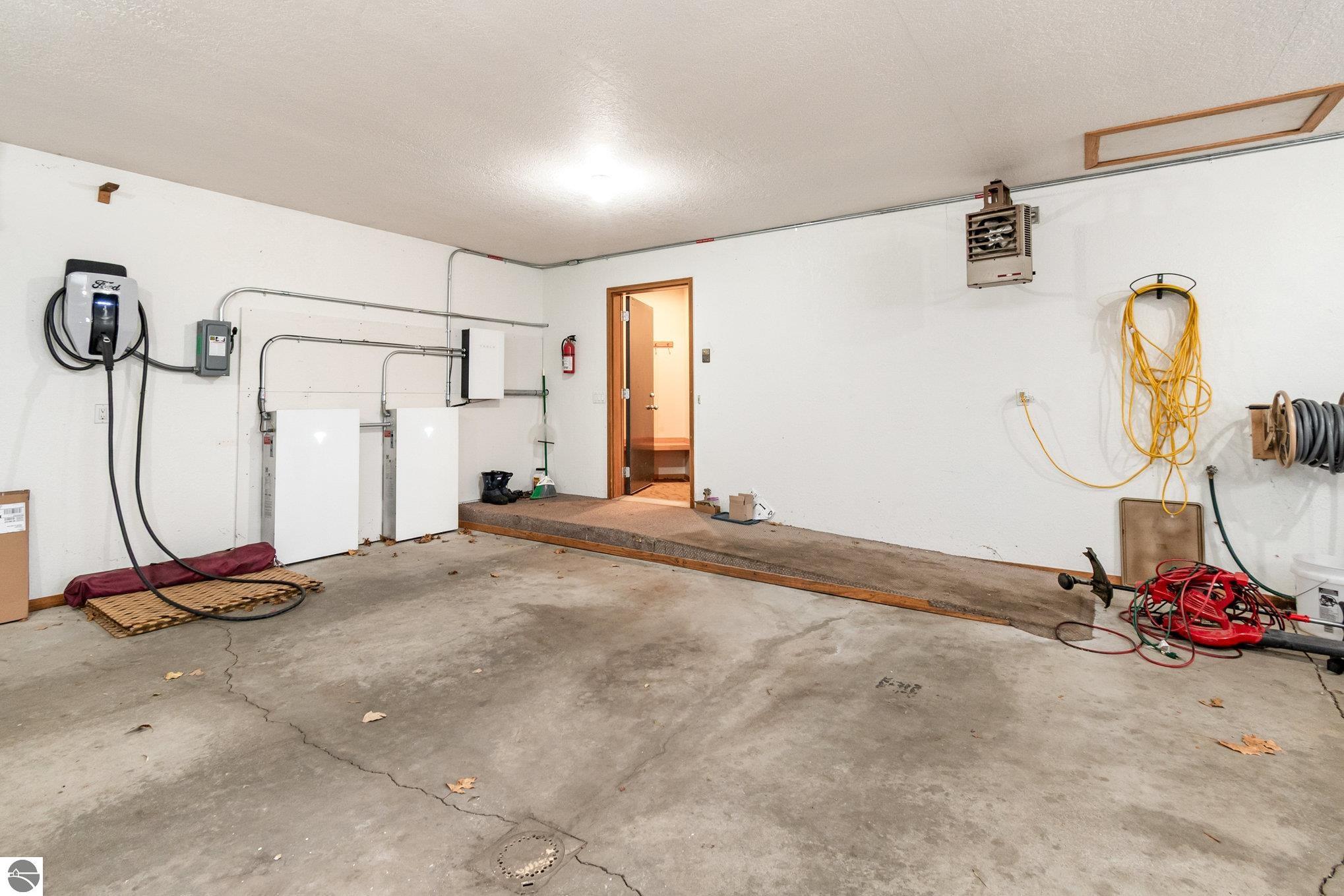 Alma, Michigan, 48801, United States, 5 Bedrooms Bedrooms, ,4 BathroomsBathrooms,Residential,For Sale,2000371