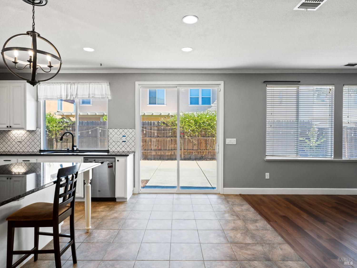 Vacaville, California, 95687, United States, 5 Bedrooms Bedrooms, ,4 BathroomsBathrooms,Residential,For Sale,1828372