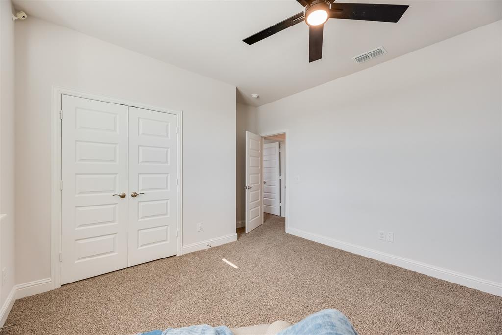 Pilot Point, Texas, 76258, United States, 5 Bedrooms Bedrooms, ,3 BathroomsBathrooms,Residential,For Sale,2019637