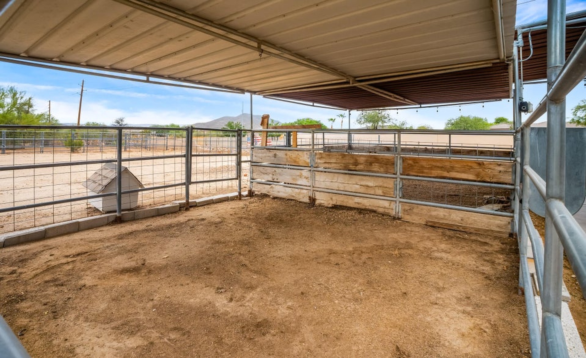  512 E Jordon Lane  Phoenix, AZ - 物件實景