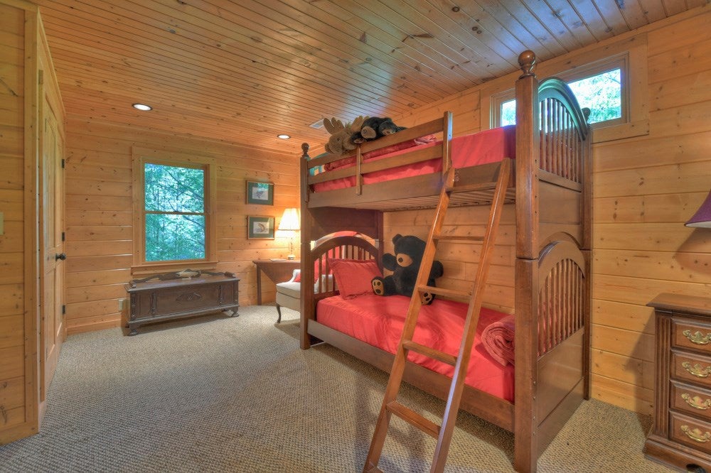 Blue Ridge, Georgia, 30513, United States, 4 Bedrooms Bedrooms, ,3 BathroomsBathrooms,Residential,For Sale,1858921