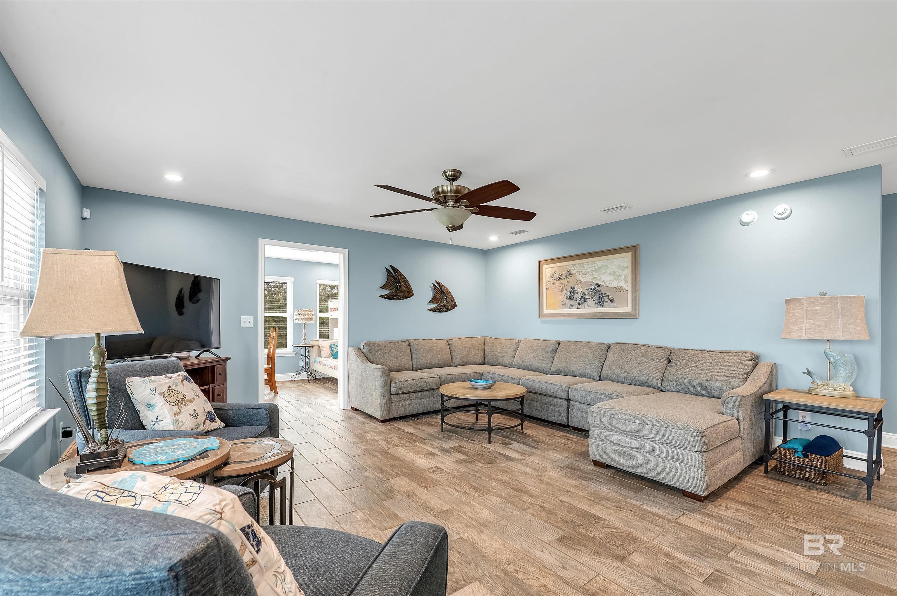 Gulf Shores, Alabama, 36542, United States, 3 Bedrooms Bedrooms, ,3 BathroomsBathrooms,Residential,For Sale,1984427