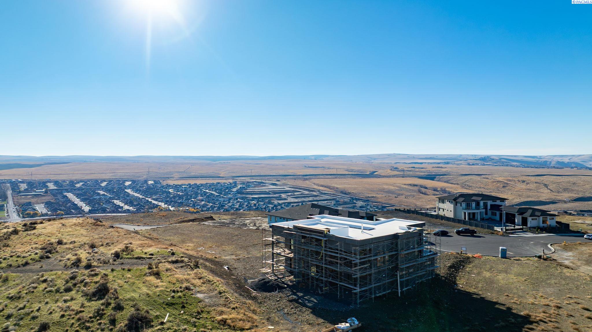 Kennewick, Washington, 99338, United States, 4 Bedrooms Bedrooms, ,4 BathroomsBathrooms,Residential,For Sale,1997213