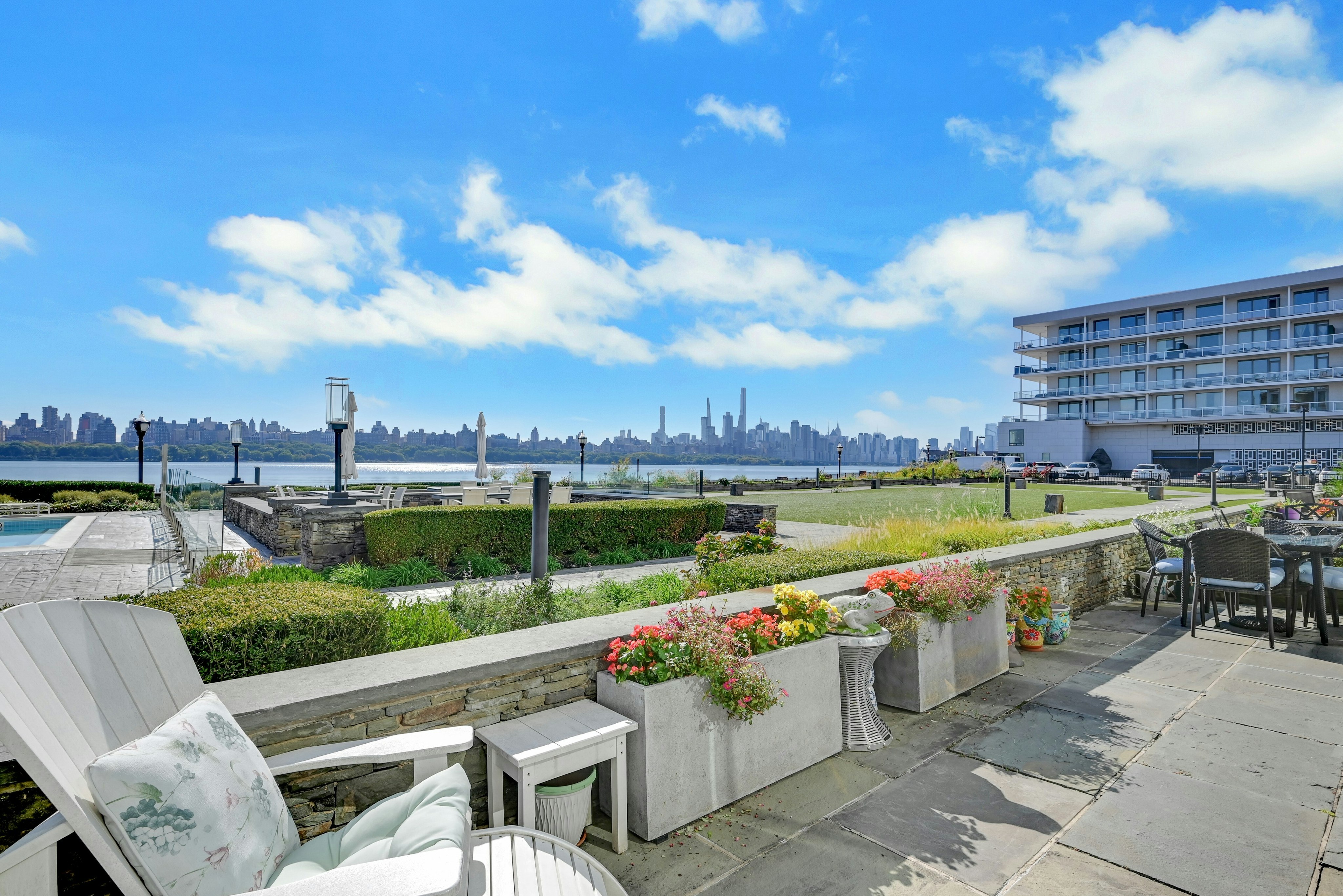  9 Somerset Lane, Edgewater, NJ 07020 - 物件實景