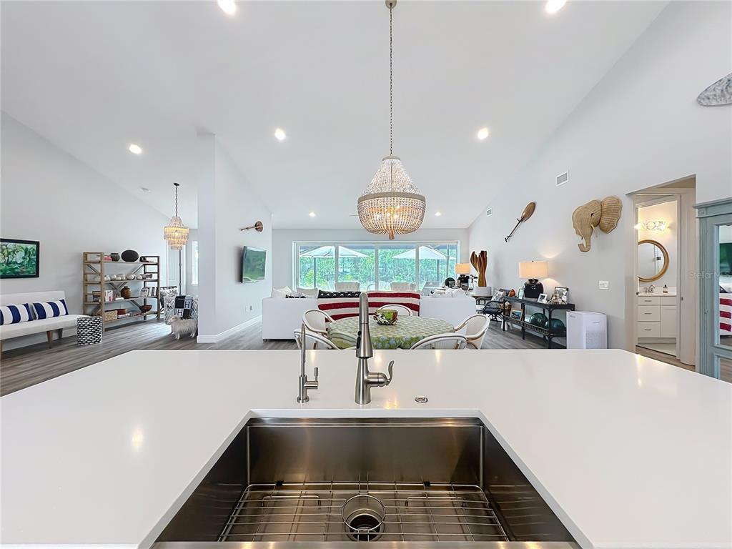 Groveland, Florida, 34736, United States, 5 Bedrooms Bedrooms, ,7 BathroomsBathrooms,Residential,For Sale,1906633