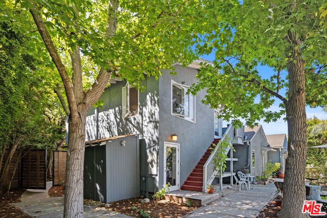 Los Angeles, California, 90064, United States, 3 Bedrooms Bedrooms, ,4 BathroomsBathrooms,Residential,For Sale,1940581