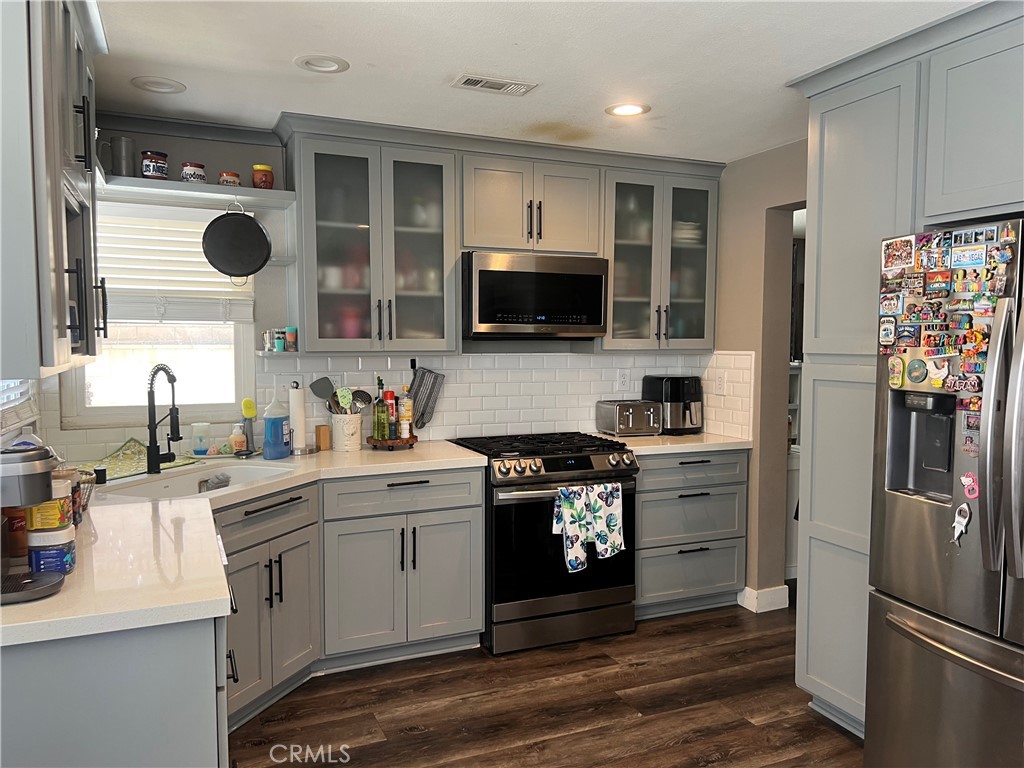 HEMET, California, 92544, United States, 4 Bedrooms Bedrooms, ,3 BathroomsBathrooms,Residential,For Sale,1827850