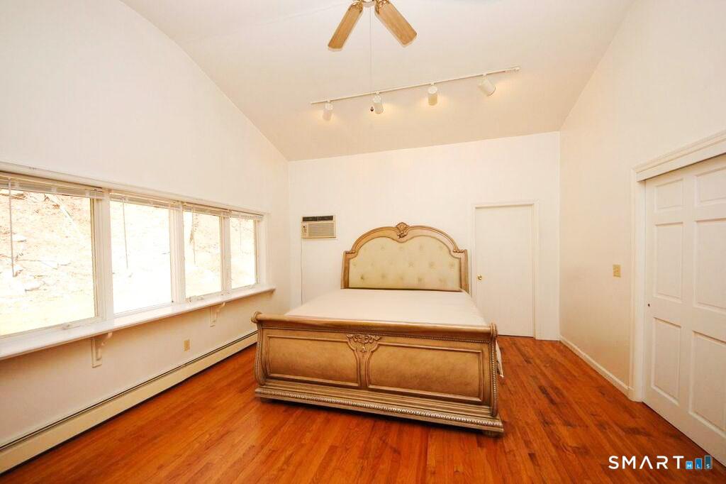 Stamford, Connecticut, 06906, United States, 2 Bedrooms Bedrooms, ,2 BathroomsBathrooms,Residential,For Sale,2012007