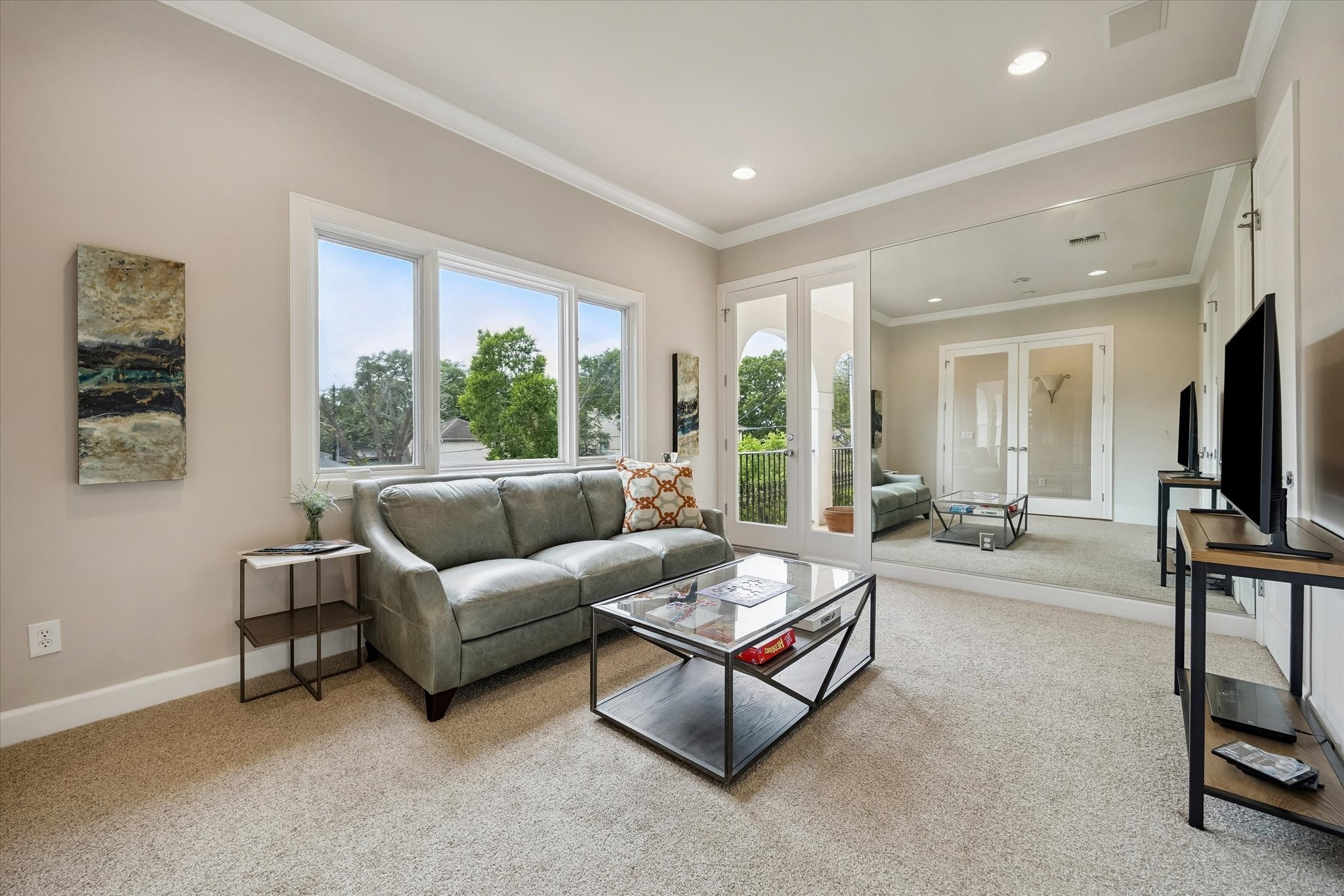  2102 Mcclendon Street - 物件實景