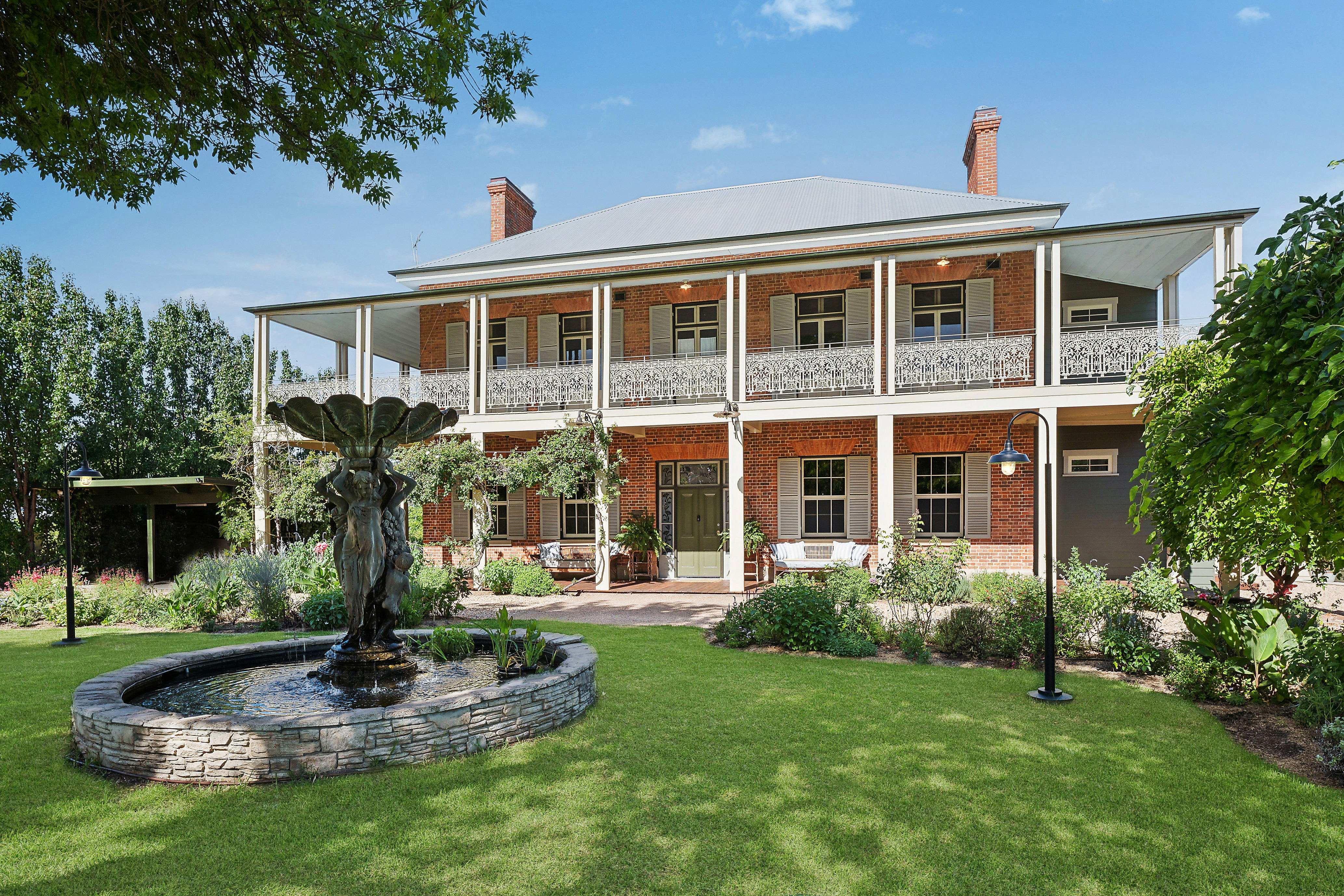 7 Lawson Street 
