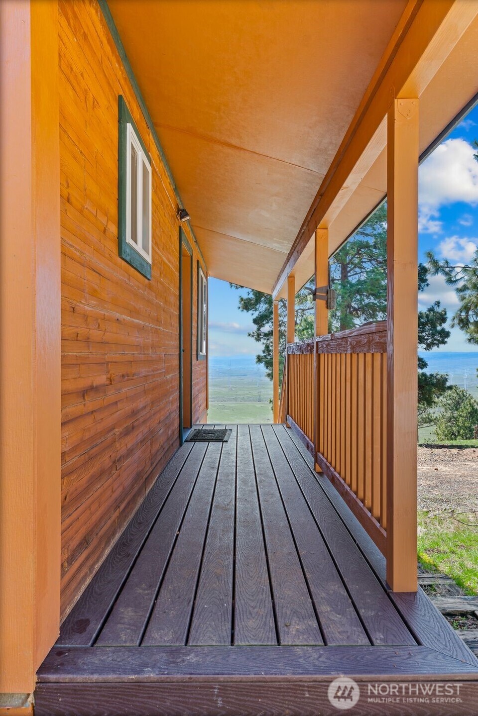 Ellensburg, Washington, 98926, United States, 3 Bedrooms Bedrooms, ,2 BathroomsBathrooms,Residential,For Sale,1881780