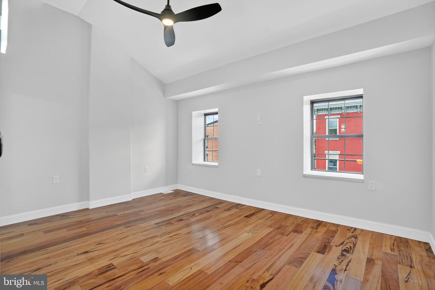 Philadelphia, Pennsylvania, 19147, United States, 3 Bedrooms Bedrooms, ,4 BathroomsBathrooms,Residential,For Sale,1926434