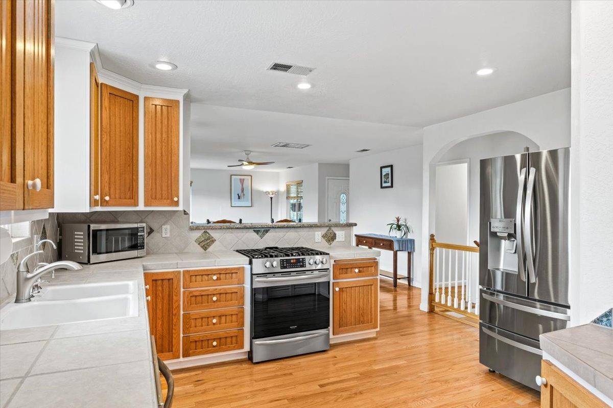 Placerville, California, 95667, United States, 4 Bedrooms Bedrooms, ,3 BathroomsBathrooms,Residential,For Sale,2012276