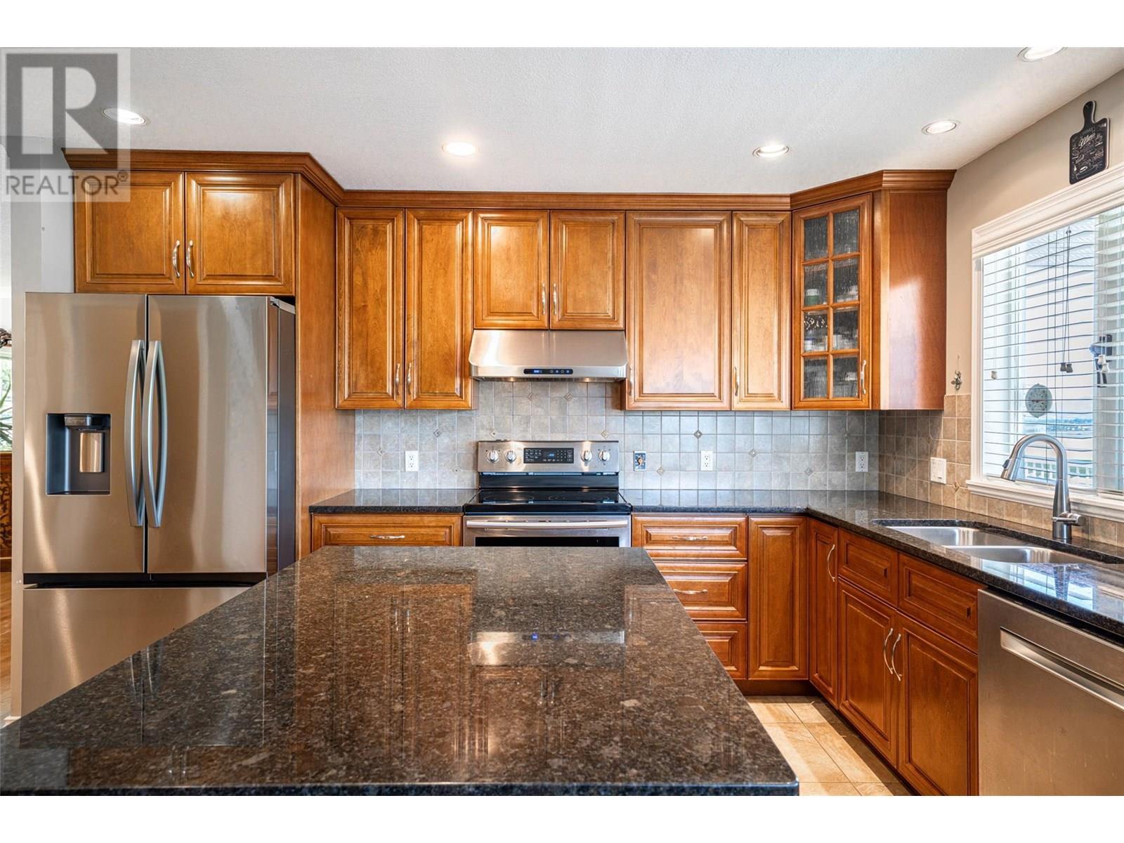 VERNON, British Columbia, V1H 1X1, CA, 4 Bedrooms Bedrooms, ,3 BathroomsBathrooms,Residential,For Sale,1948801