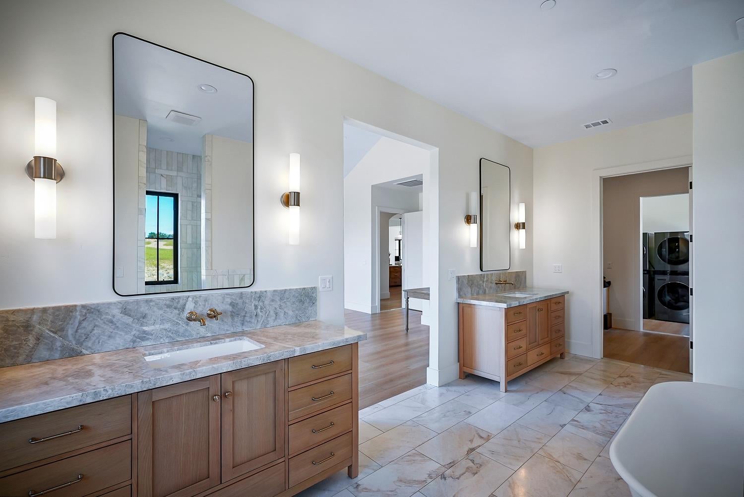 Burson, California, 95225, United States, 4 Bedrooms Bedrooms, ,4 BathroomsBathrooms,Residential,For Sale,2040271