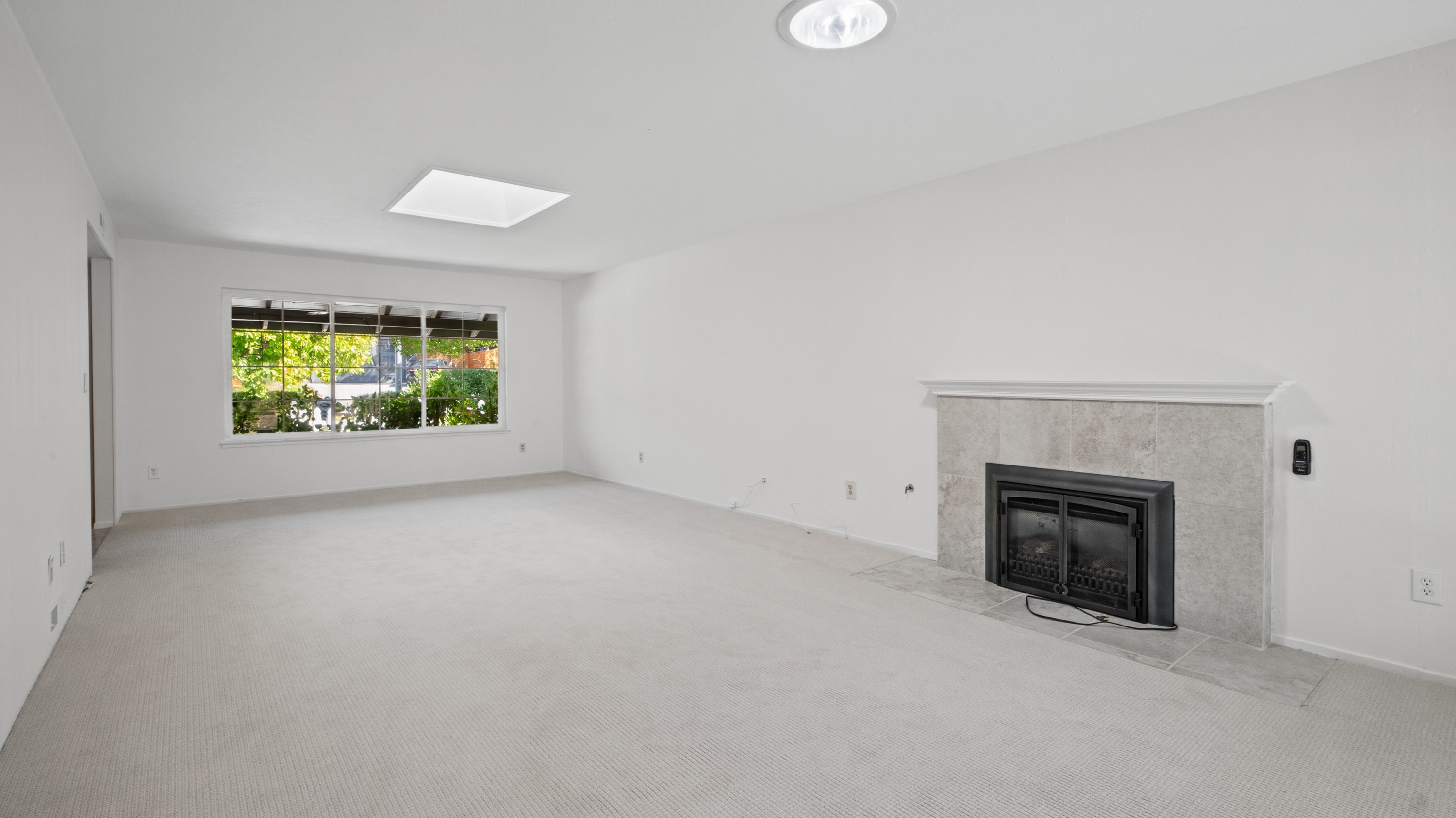  Spacious Mont Marin Contemporary with Open Space Views - 物件實景