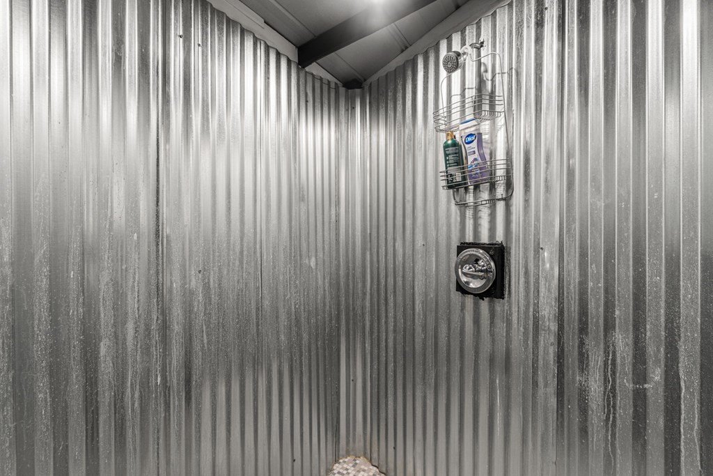 Brasstown, North Carolina, 28902, United States, 3 Bedrooms Bedrooms, ,3 BathroomsBathrooms,Residential,For Sale,1986118