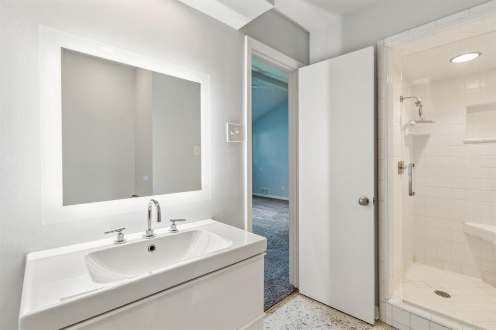 Dallas, Texas, 75229, United States, 5 Bedrooms Bedrooms, ,7 BathroomsBathrooms,Residential,For Sale,1821144