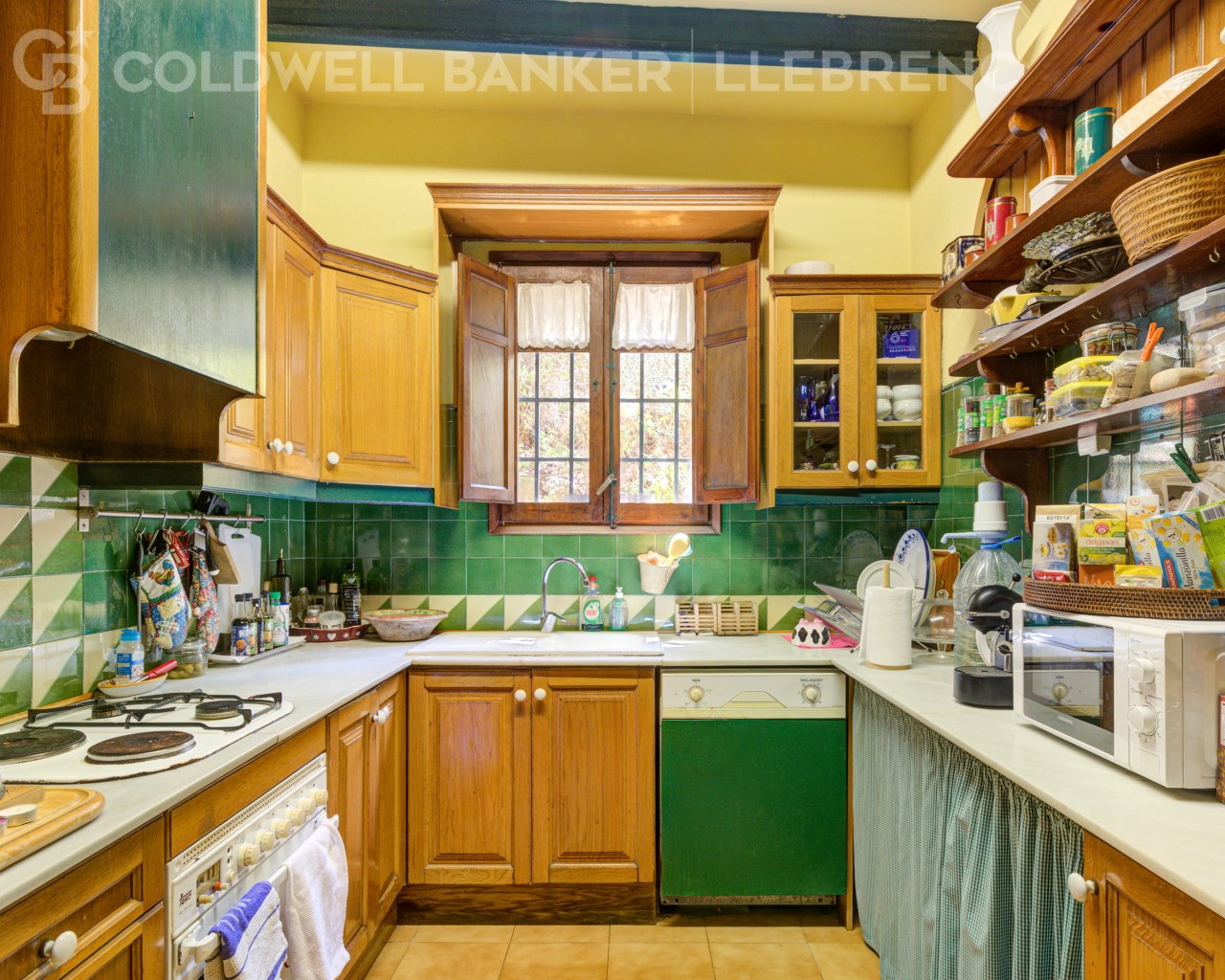 Barcelona, Barcelona, Sarri? - Sant Gervasi, Vallv, Barcelona, Catalonia, ES, 5 Bedrooms Bedrooms, ,3 BathroomsBathrooms,Residential,For Sale,Barcelona, Barcelona, Sarri? - Sant Gervasi, Vallv,1613204