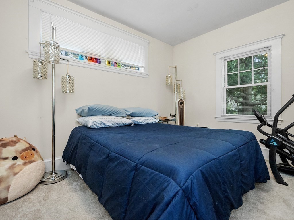 Waltham, Massachusetts, 02451, United States, 4 Bedrooms Bedrooms, ,4 BathroomsBathrooms,Residential,For Sale,1996187