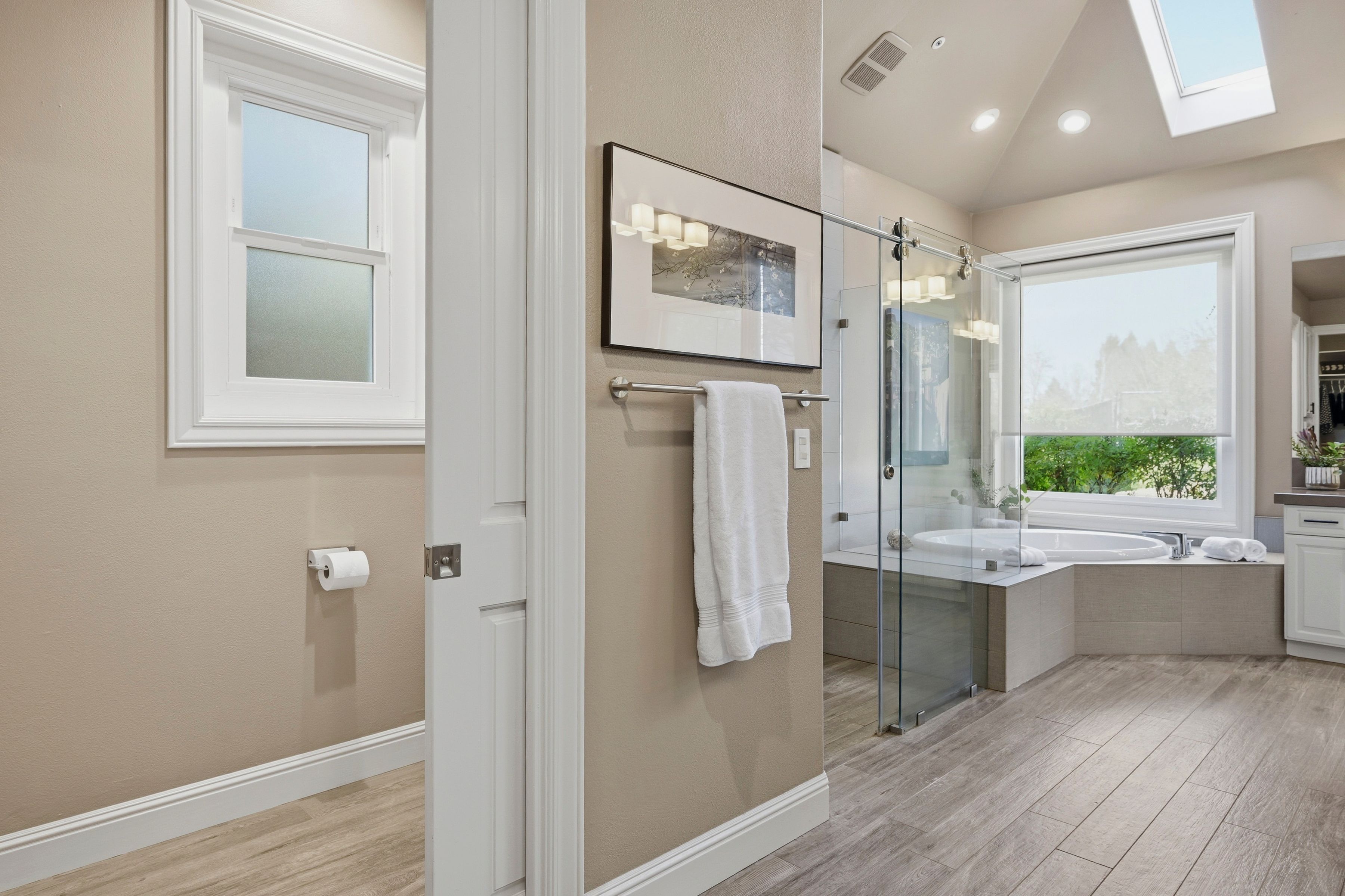  1418 Rosewood Avenue - 物件實景