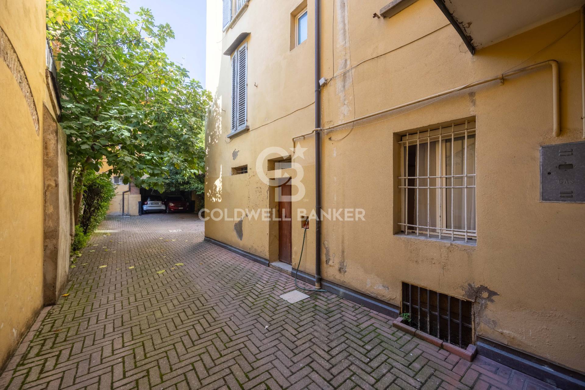 Bologna, Bologna, 40100, IT, ,Residential,For Sale,1992816