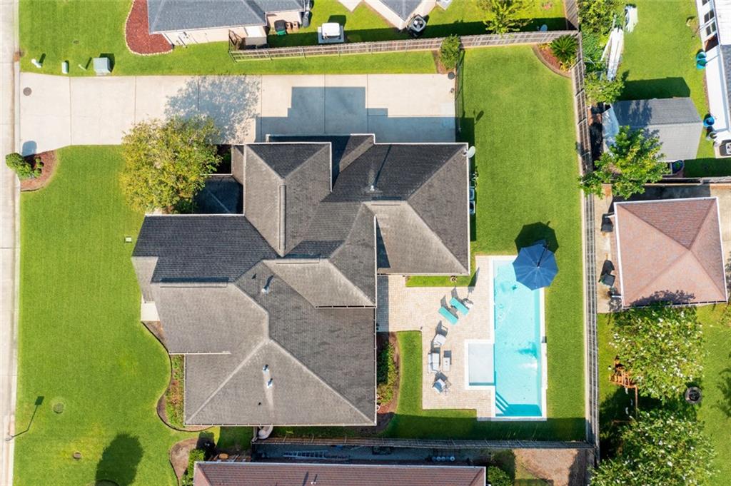 Harvey, Louisiana, 70058, United States, 4 Bedrooms Bedrooms, ,4 BathroomsBathrooms,Residential,For Sale,1919980