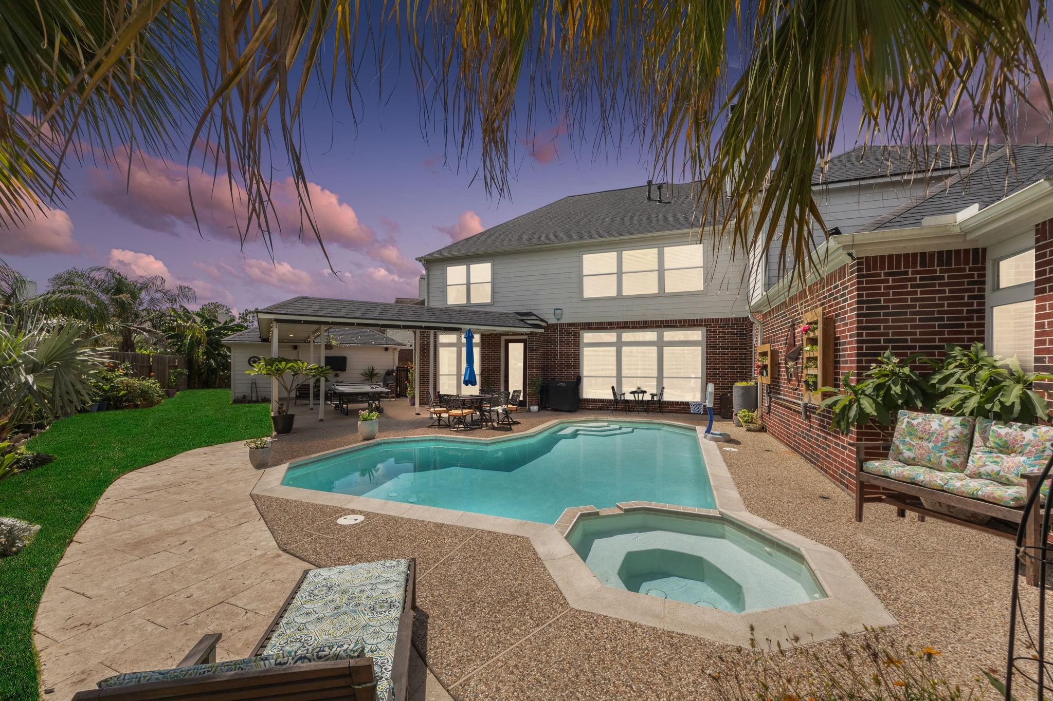 League City, Texas, 77573, United States, 5 Bedrooms Bedrooms, ,4 BathroomsBathrooms,Residential,For Sale,1868193