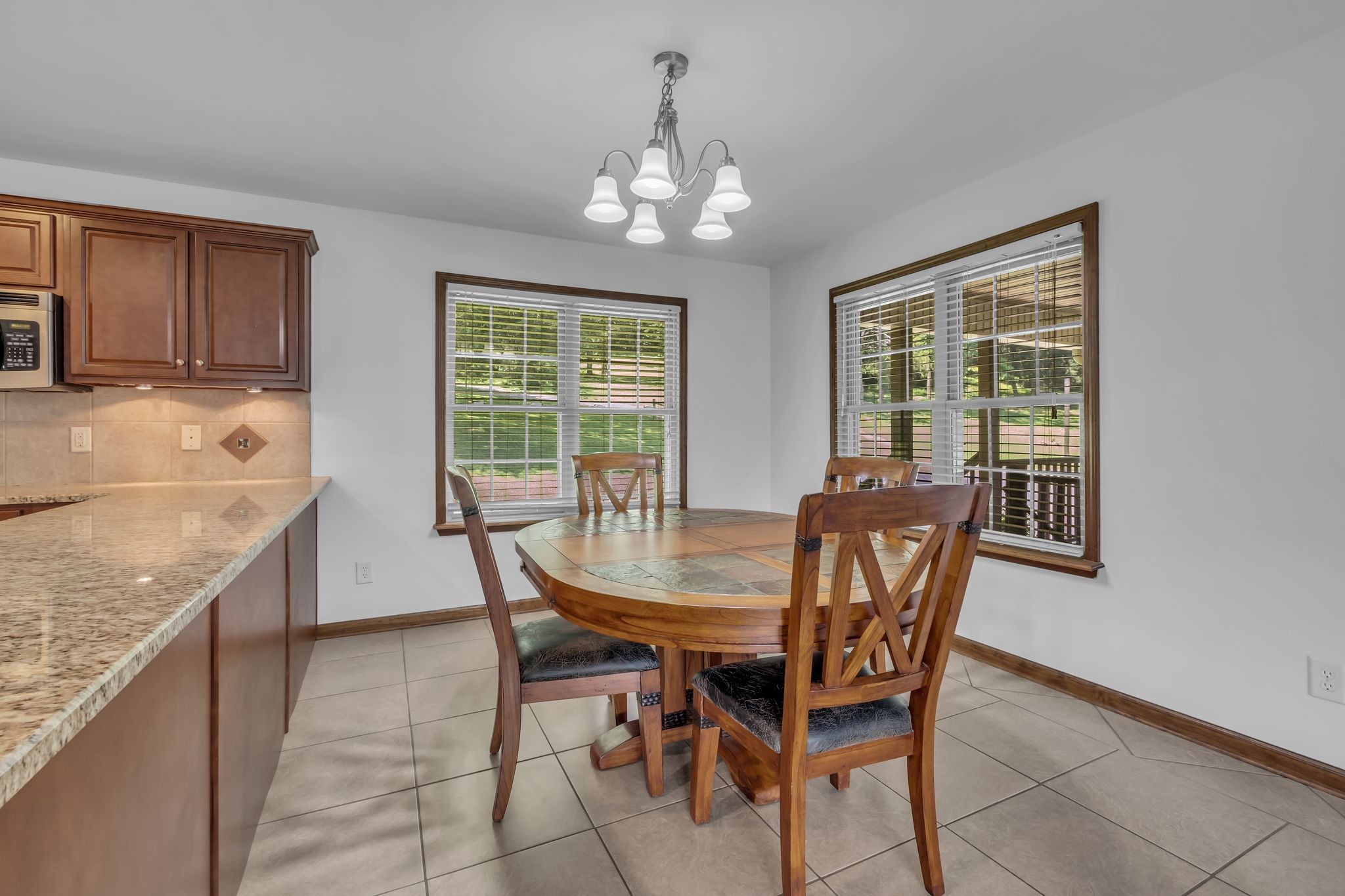 Whites Creek, Tennessee, 37189, United States, 3 Bedrooms Bedrooms, ,3 BathroomsBathrooms,Residential,For Sale,1895173