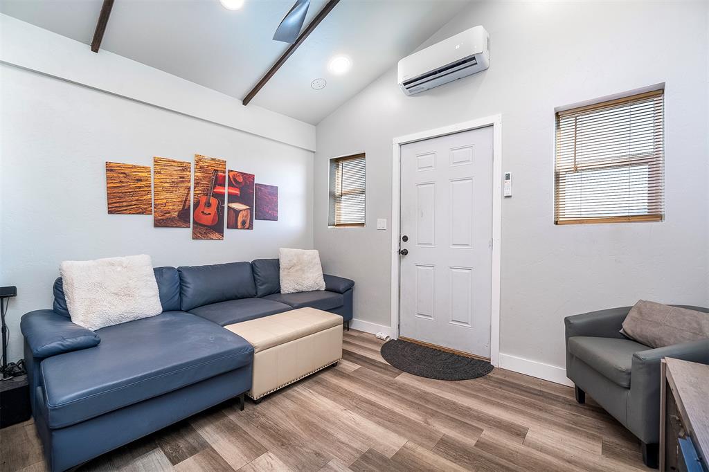 Polson, Montana, 59860, United States, 1 Bedroom Bedrooms, ,1 BathroomBathrooms,Residential,For Sale,1990803