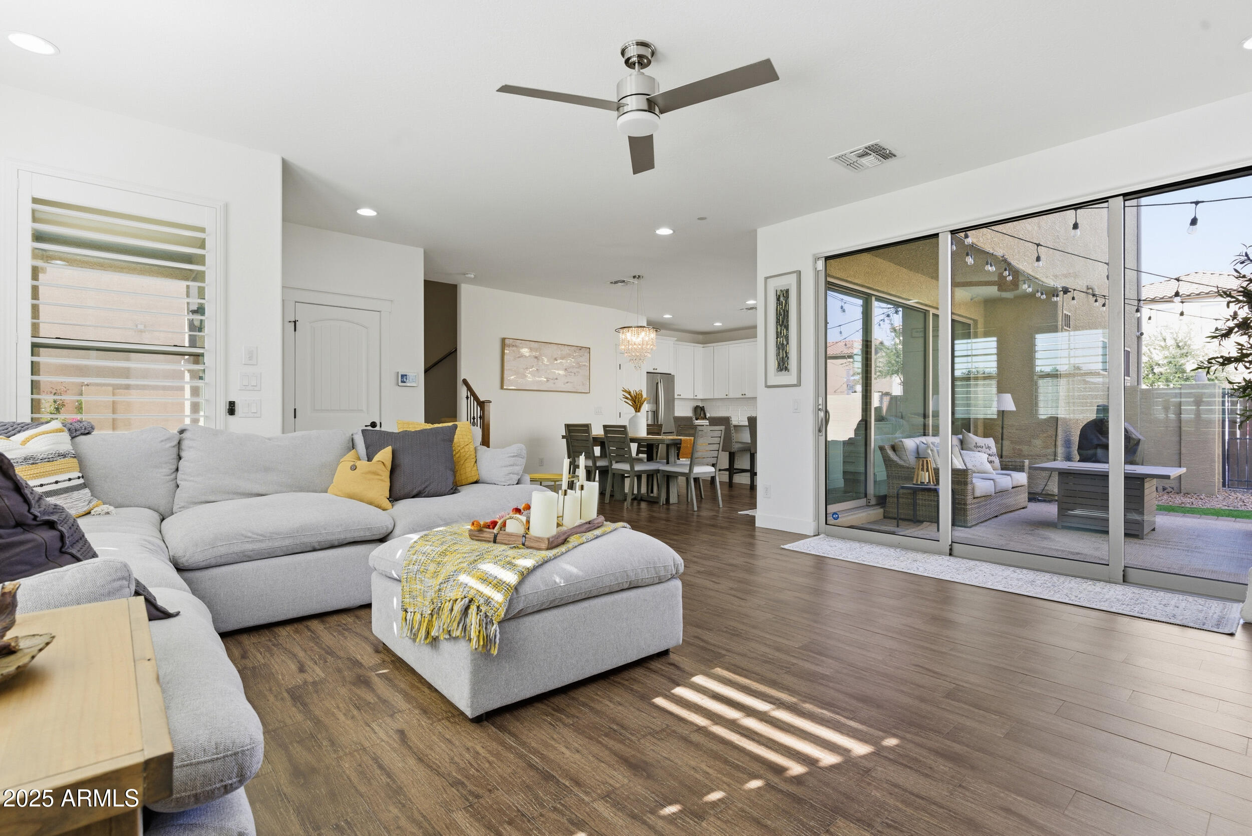 Gilbert, Arizona, 85297, United States, 3 Bedrooms Bedrooms, ,3 BathroomsBathrooms,Residential,For Sale,1991176