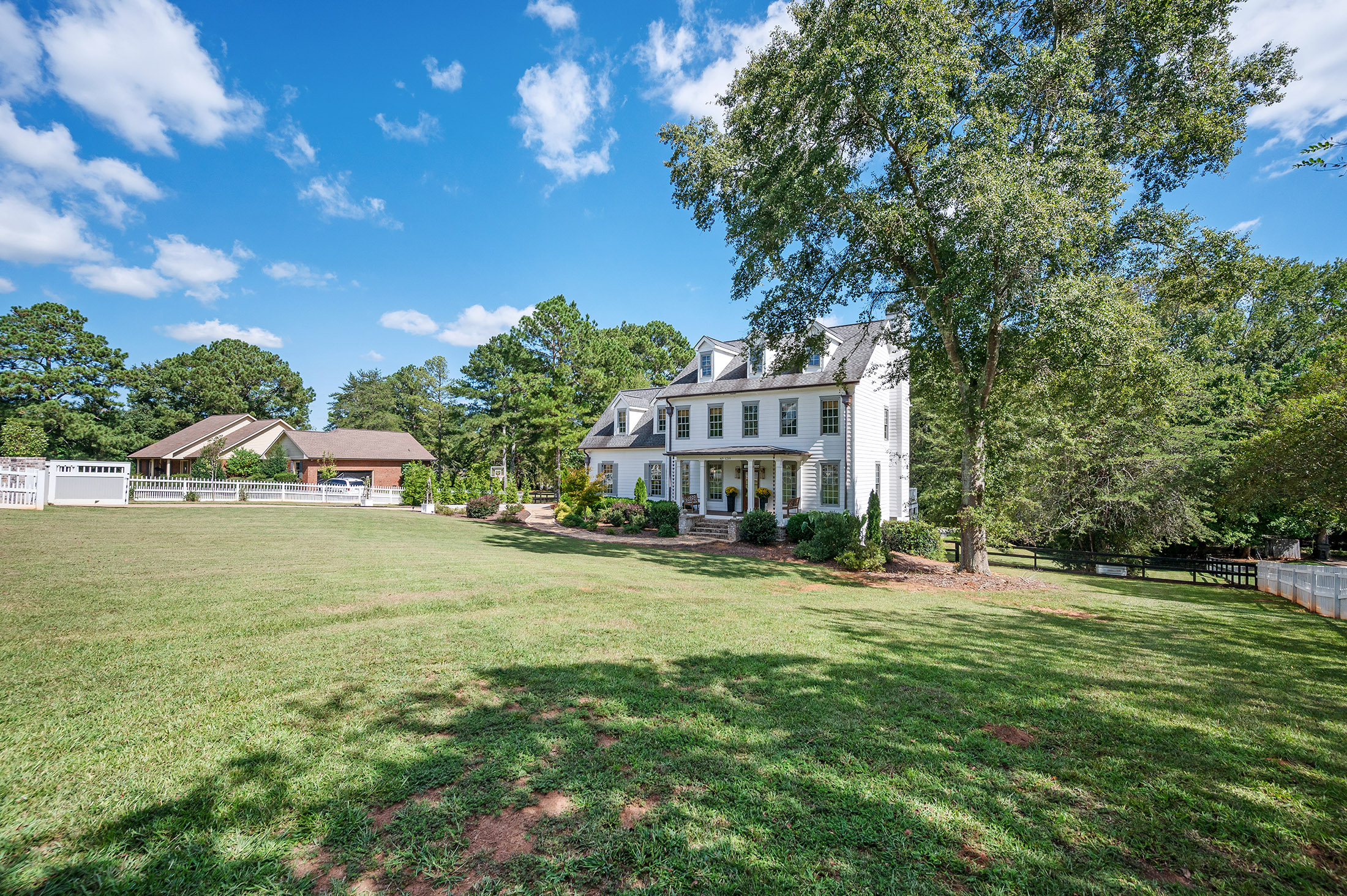  Timeless Southern Architecture Meets Sophisticated Contemporary Living - 物件實景