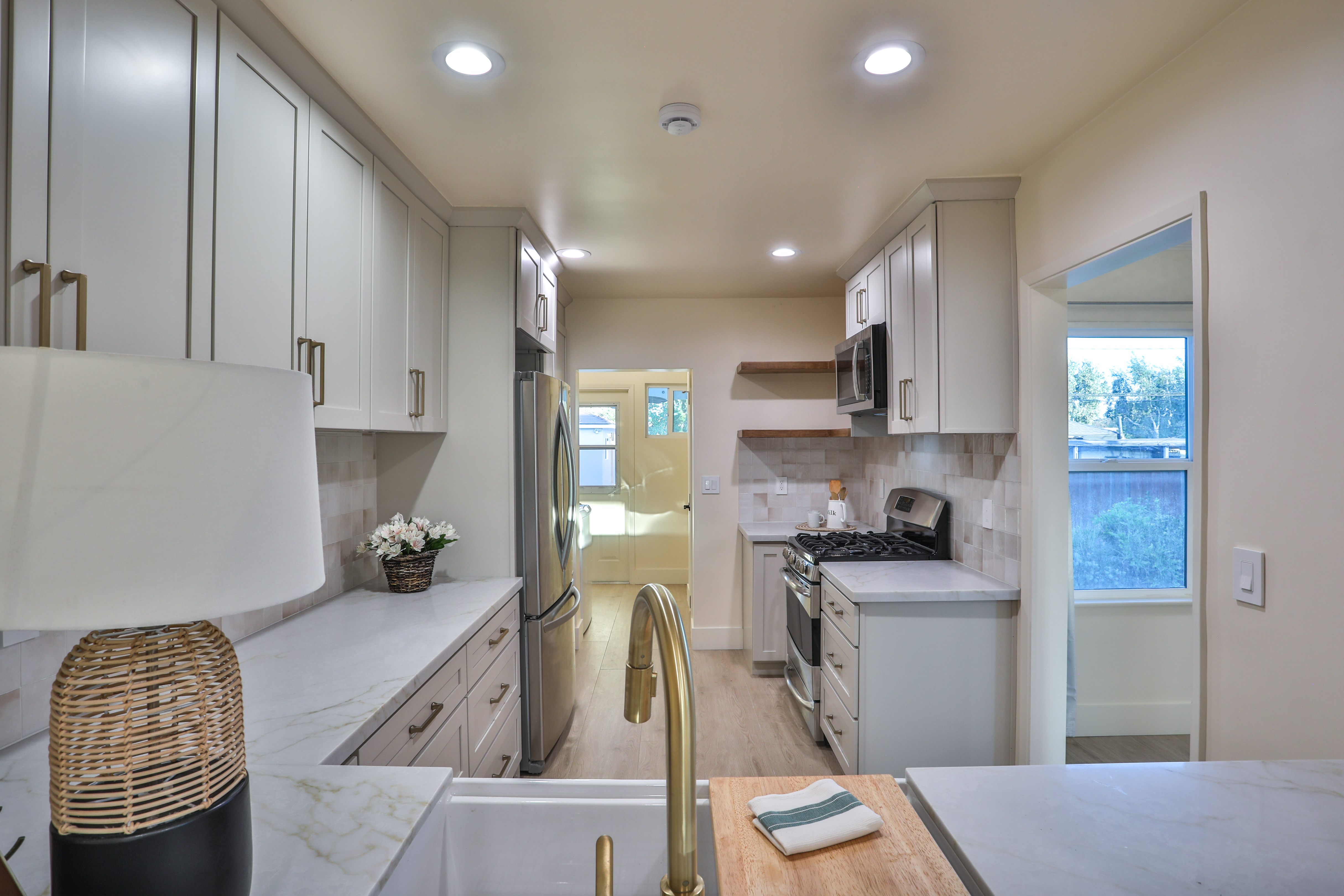  664 N. 8th Avenue, Upland, CA 91786 - 物件實景