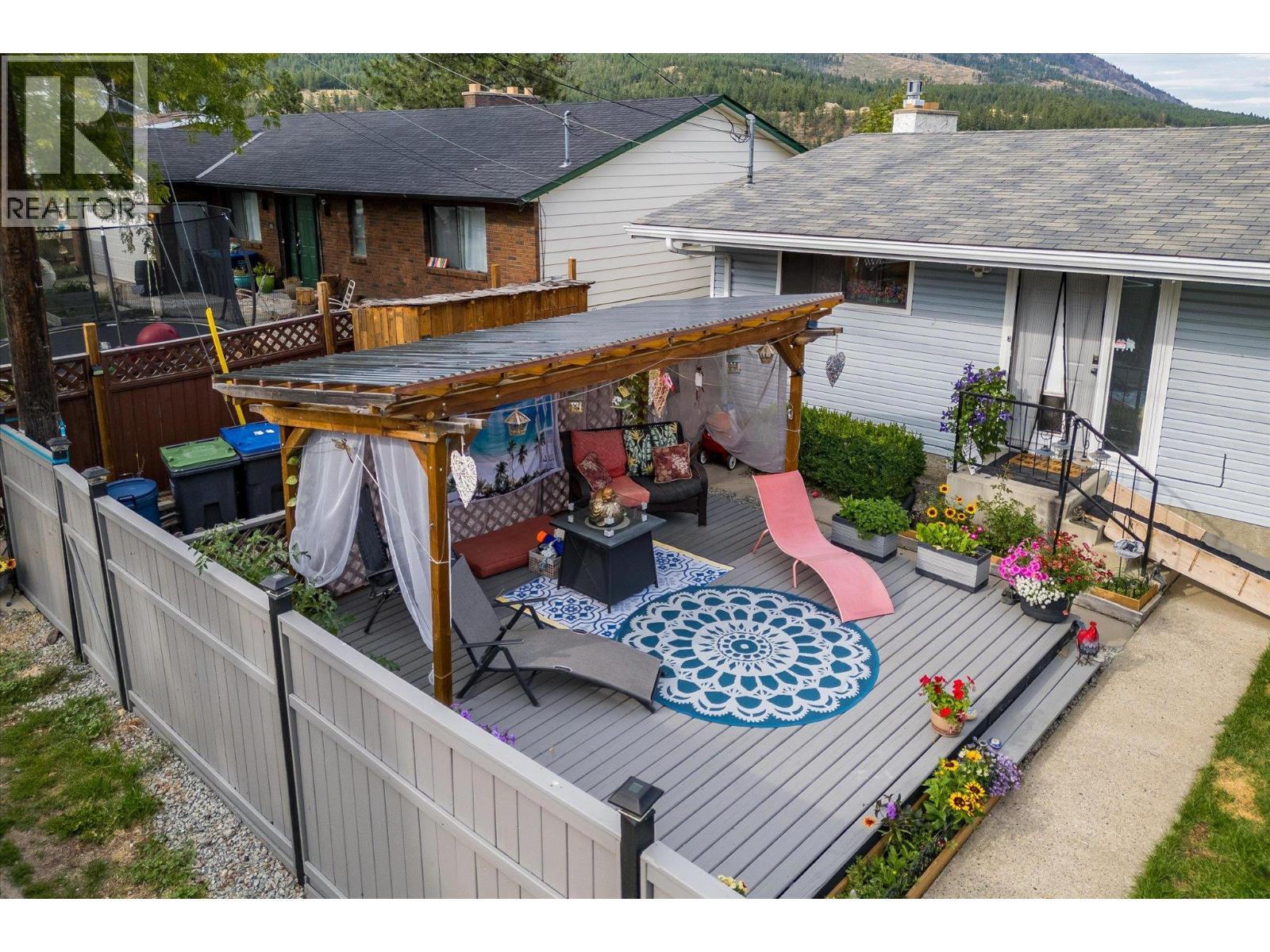 WEST KELOWNA, British Columbia, V4T 1A9, CA, 5 Bedrooms Bedrooms, ,2 BathroomsBathrooms,Residential,For Sale,1907472
