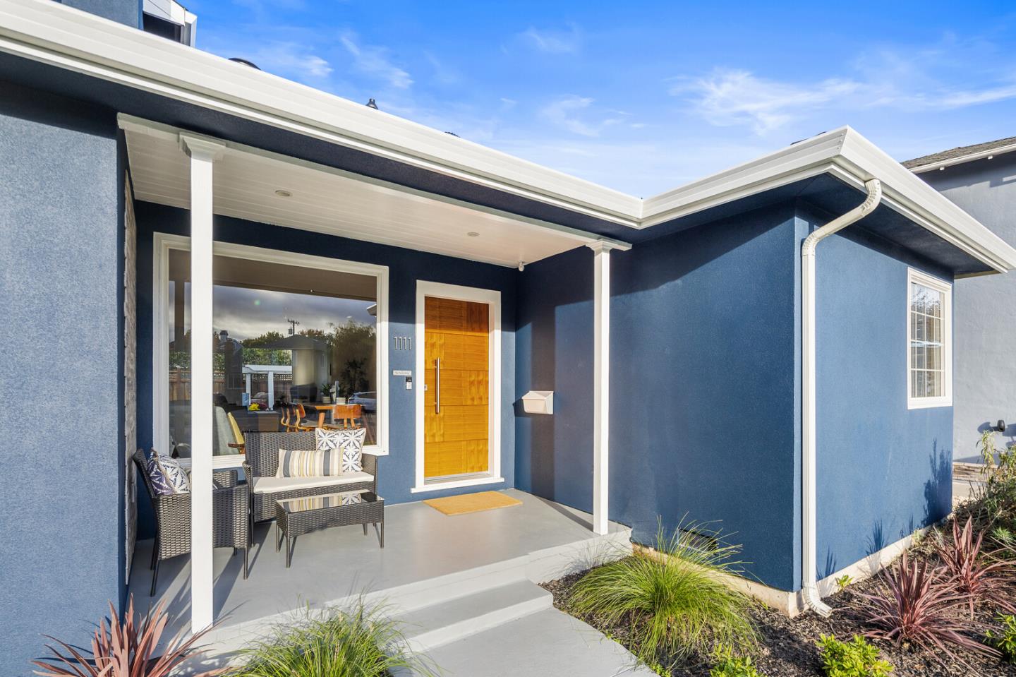 San Mateo, California, 94402, United States, 3 Bedrooms Bedrooms, ,2 BathroomsBathrooms,Residential,For Sale,1987583