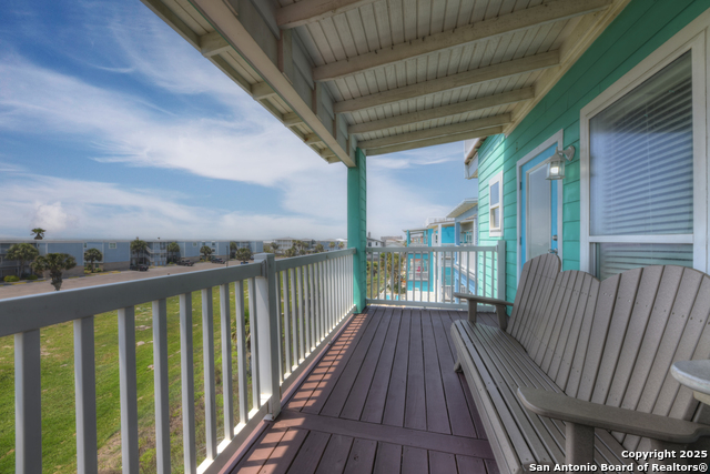 Port Aransas, Texas, 78373, United States, 4 Bedrooms Bedrooms, ,4 BathroomsBathrooms,Residential,For Sale,1839202