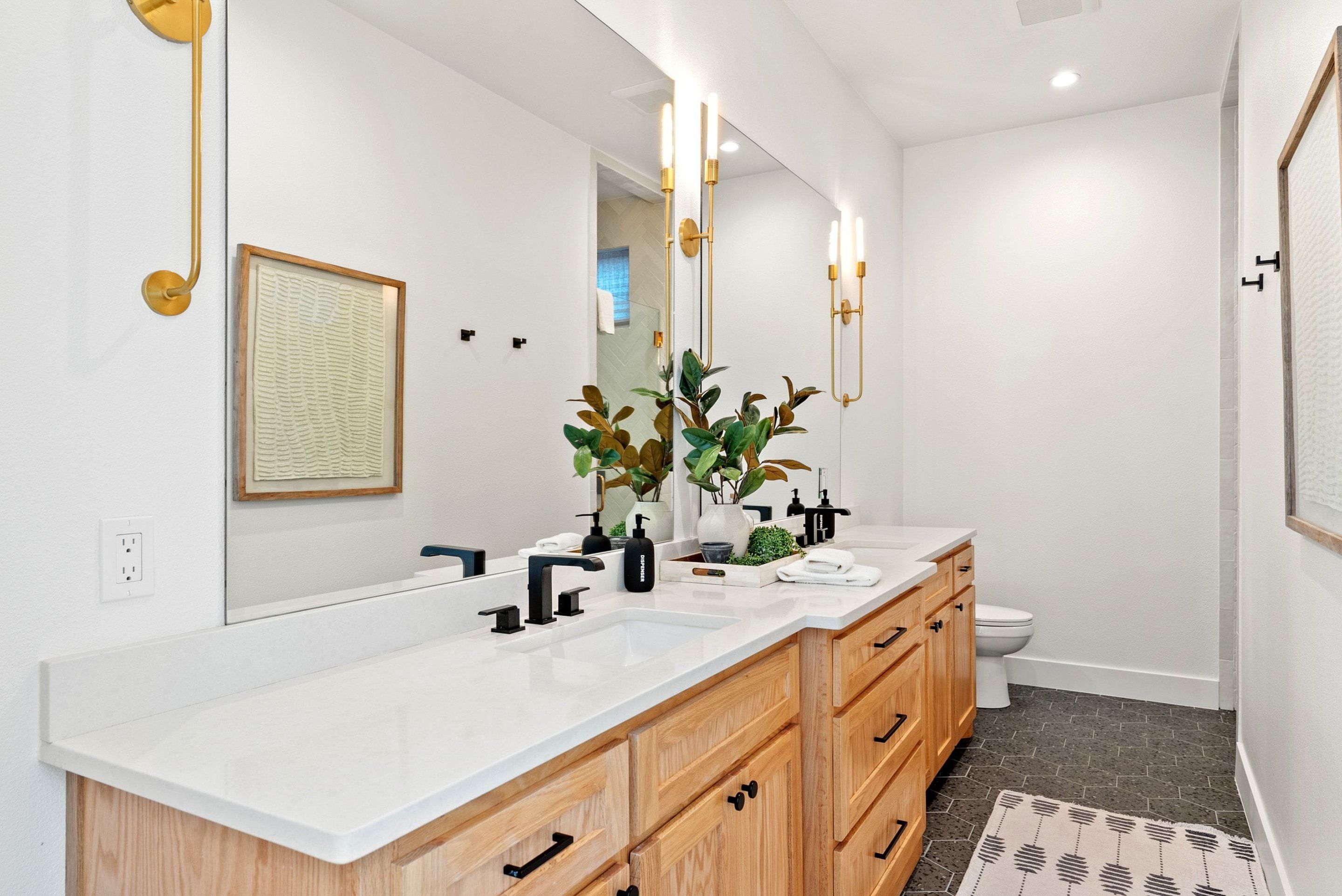  Luxury Value 2023 build on Lake LBJ - 物件實景