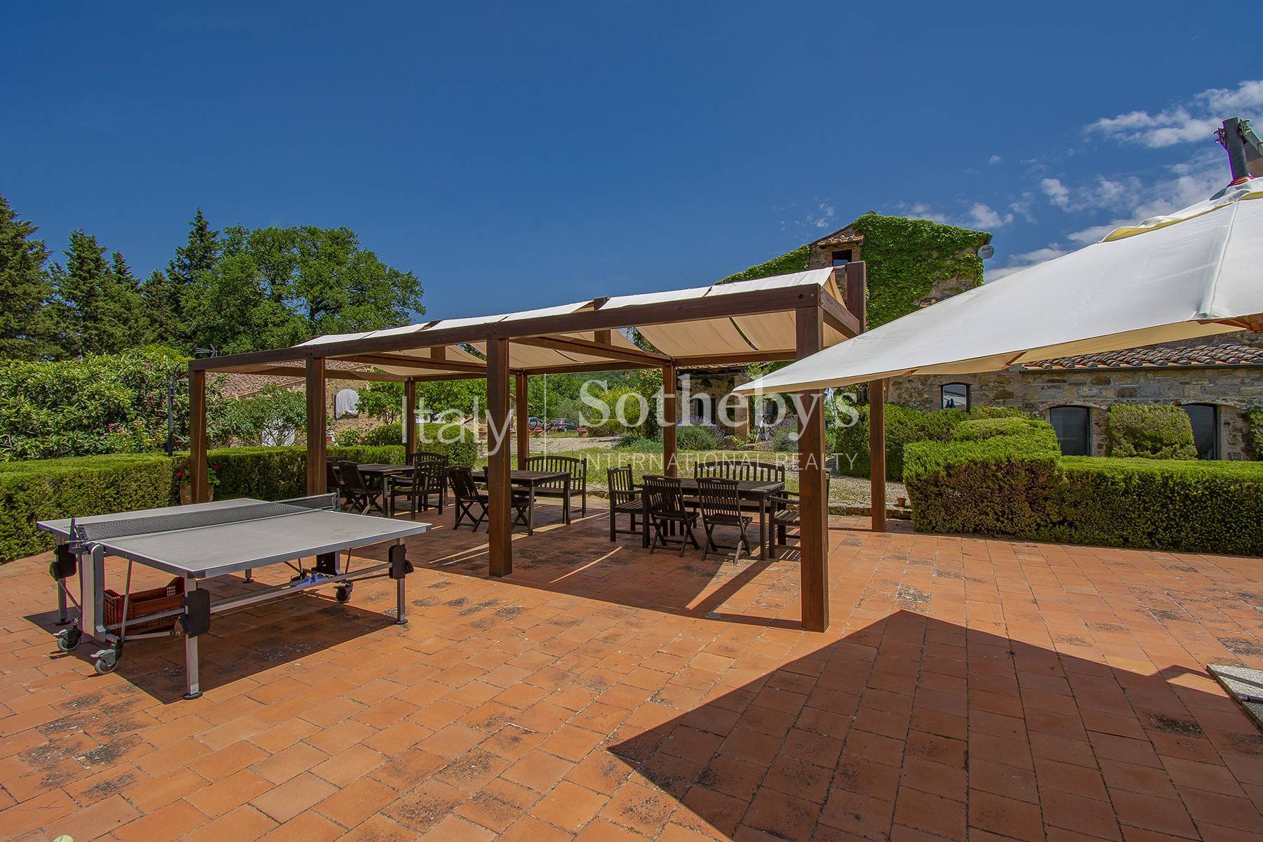  Panoramic agriturismo producing organic olive oil of Chianti - 物件實景