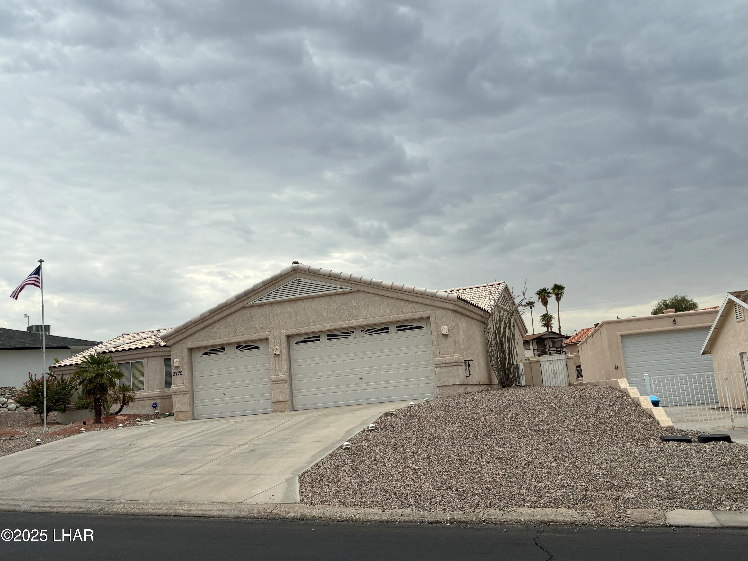Lake Havasu City, Arizona, 86406, United States, 3 Bedrooms Bedrooms, ,1 BathroomBathrooms,Residential,For Sale,1919738